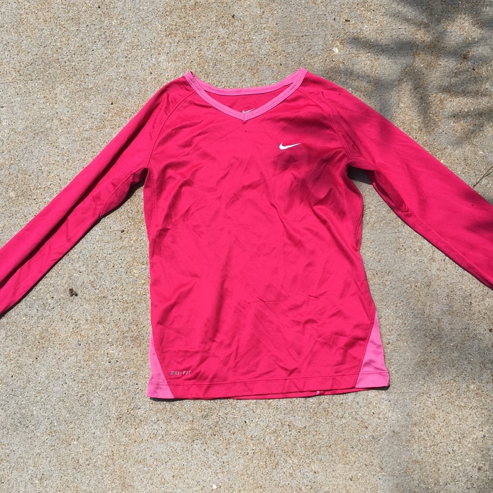 Nike women’s work out long sleeve shirt